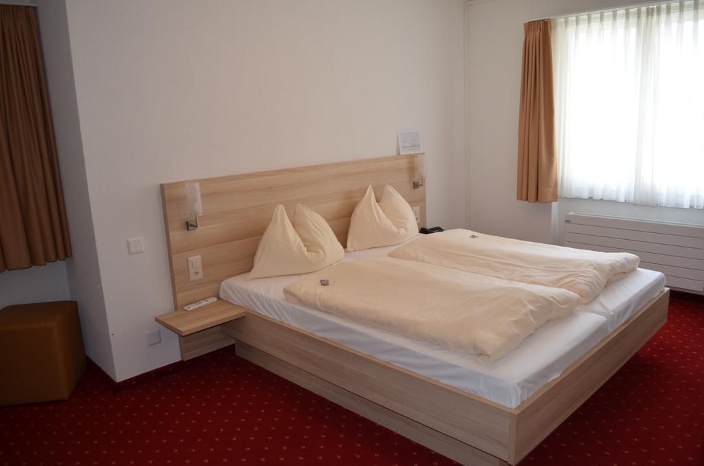 Hotel Kreuz Leissigen Buitenkant foto
